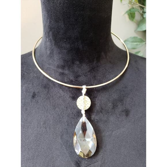Women's Gold Collar Necklace Crystal Teardrop Pendant Lobster Clasp Elegant - Picture 2 of 6